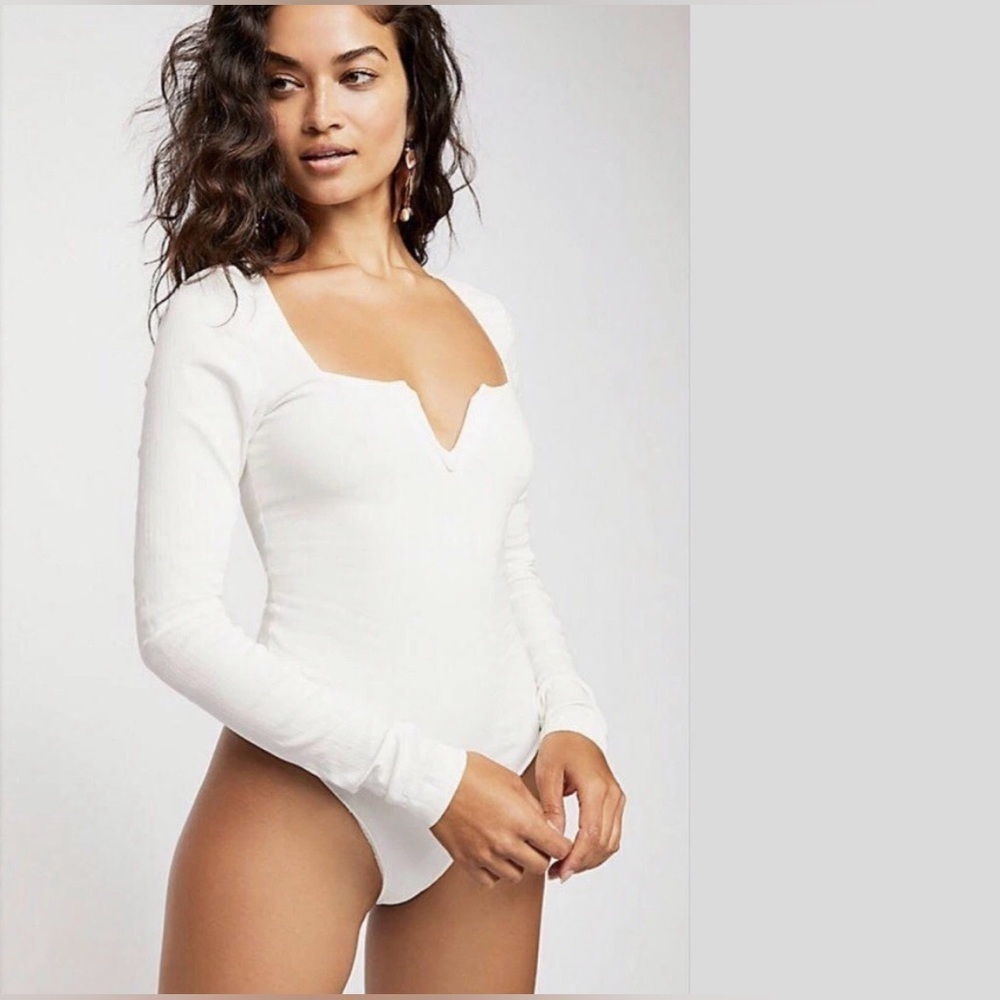 Free People Intimately Sz Lg Ivory Zoe longsleeve Bodysuit Square Neck Vneck NWT